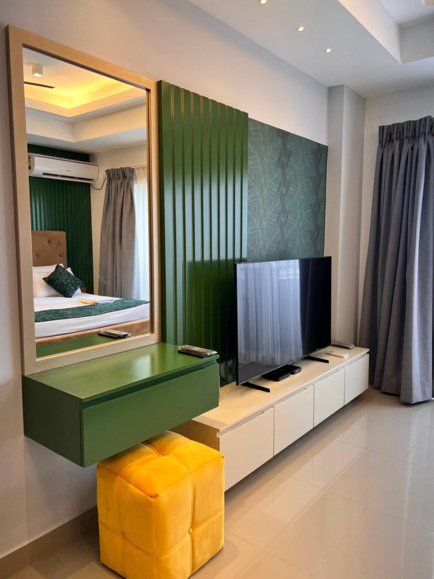 Ocean Breeze Negombo- Tidesend Luxury Beach Apartments Eksteriør billede