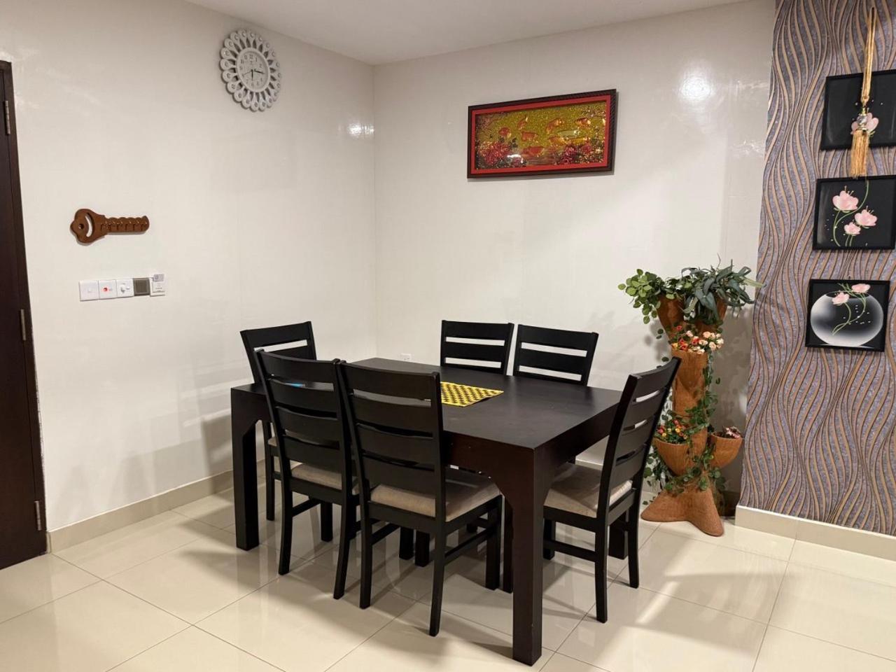 Ocean Breeze Negombo- Tidesend Luxury Beach Apartments Eksteriør billede
