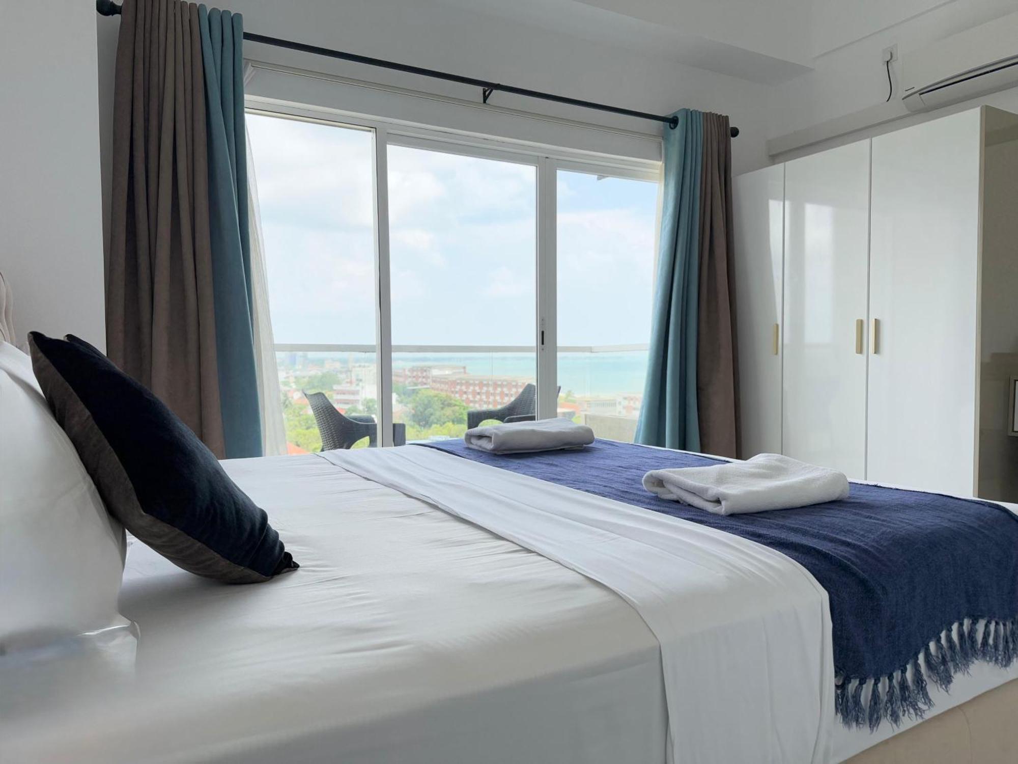Ocean Breeze Negombo- Tidesend Luxury Beach Apartments Eksteriør billede