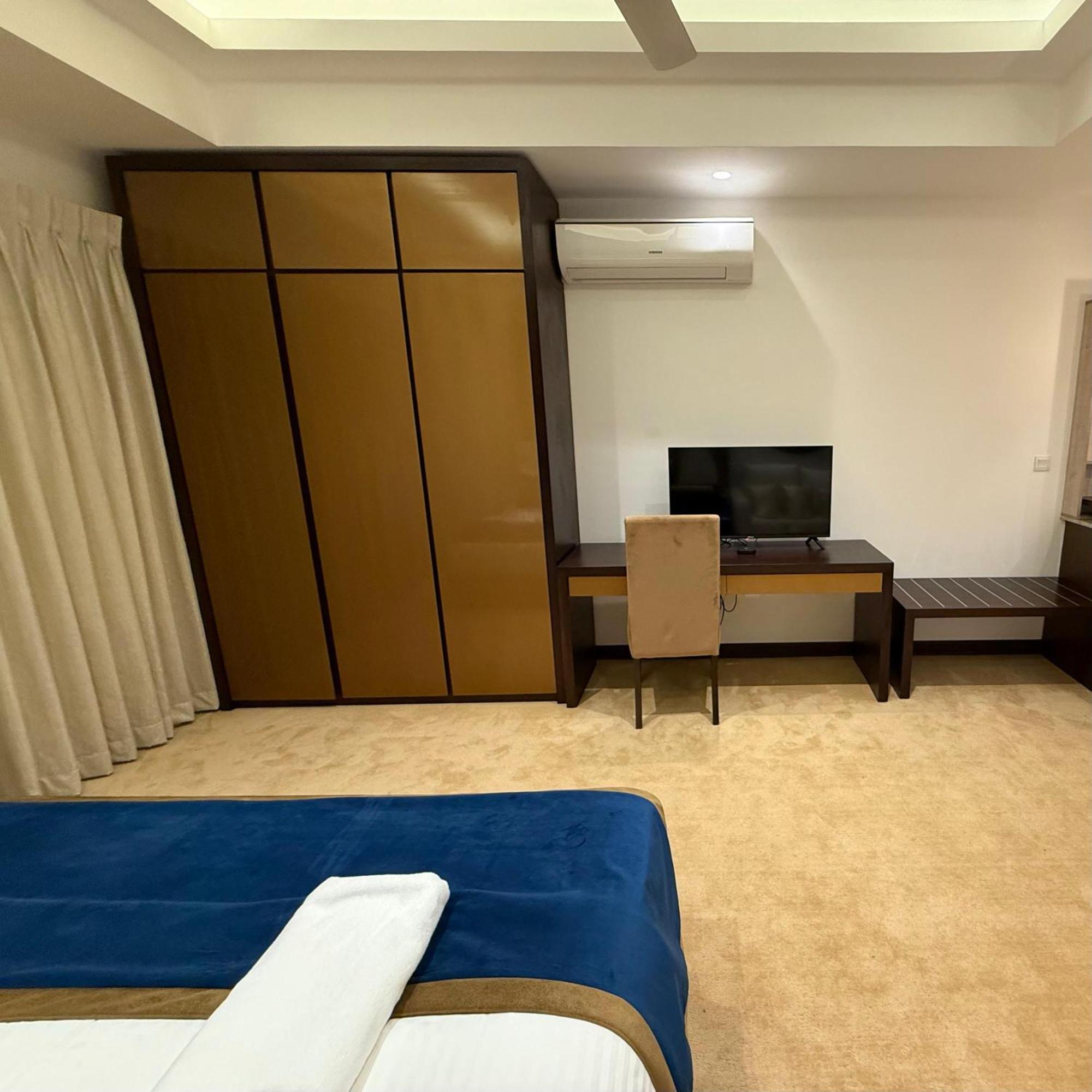Ocean Breeze Negombo- Tidesend Luxury Beach Apartments Værelse billede